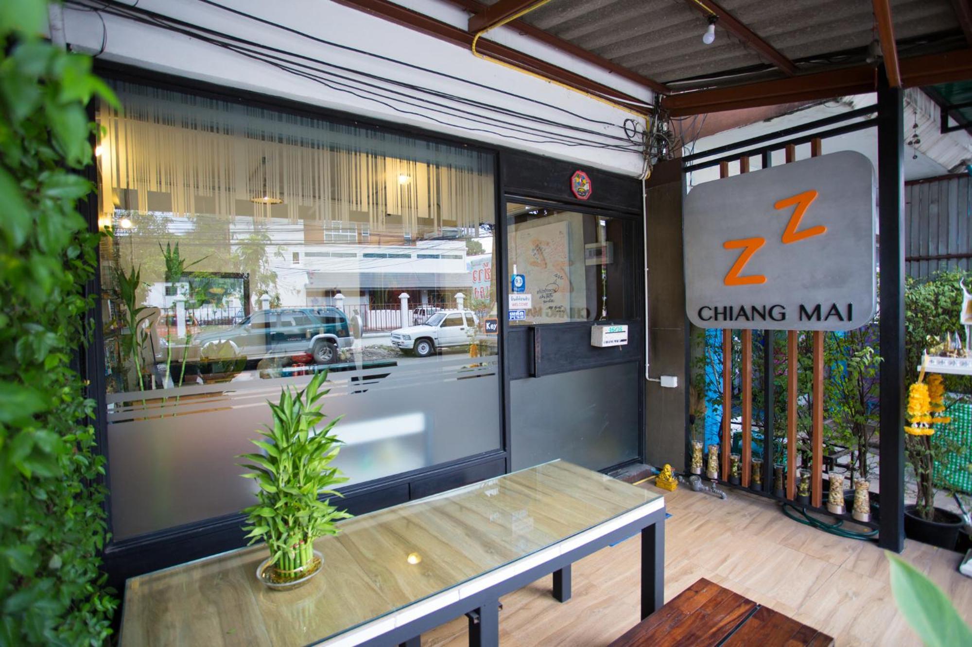 Zz Hostel Chiang Mai Esterno foto